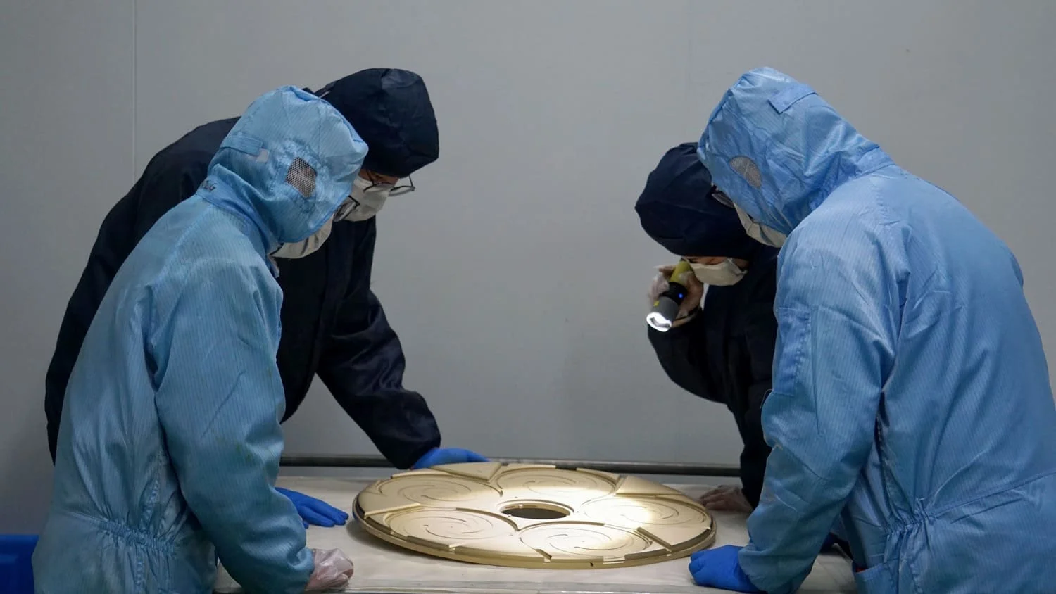 Välkommen kunder för att besöka Veteksicons SIC -beläggning/ TAC -beläggning och Epitaxy Process Factory